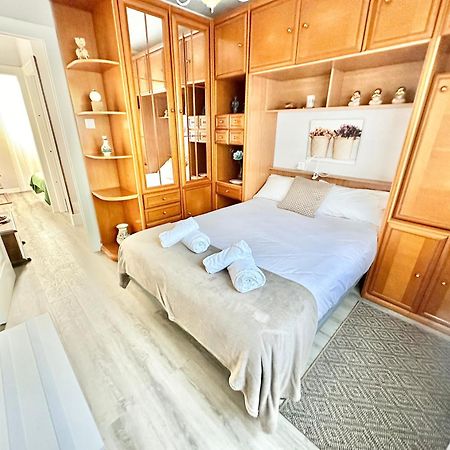La Casa De La Buganvilla Хихон Экстерьер фото
